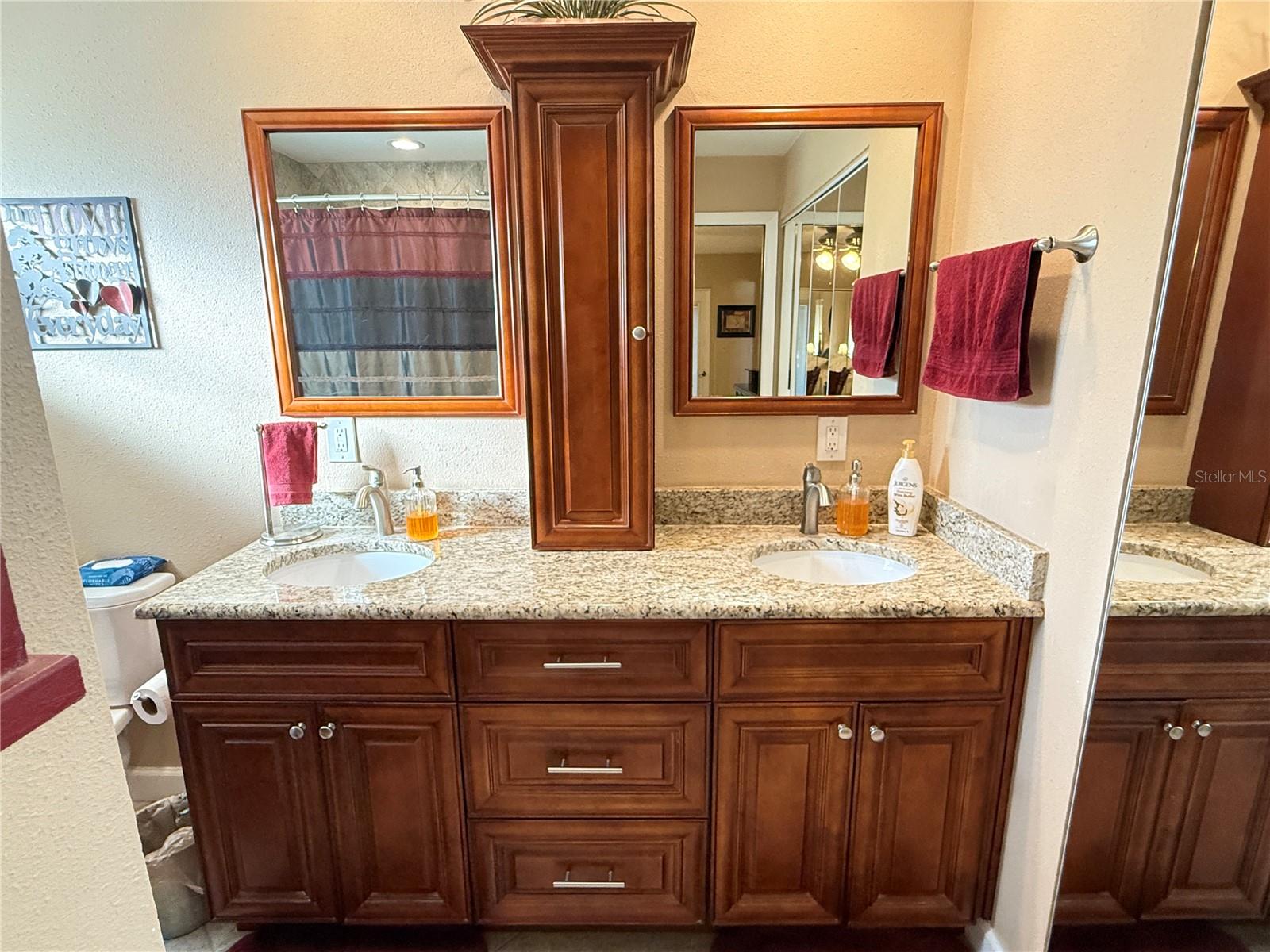 Image 29 of 51 For 12054 101st Avenue