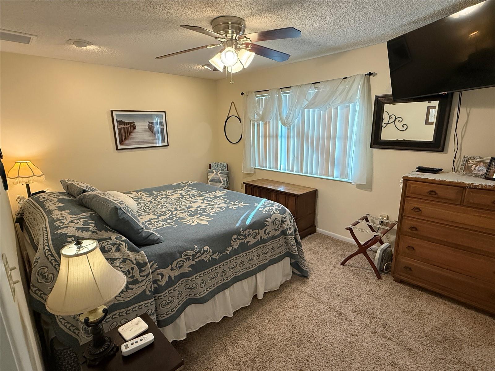 Image 33 of 51 For 12054 101st Avenue