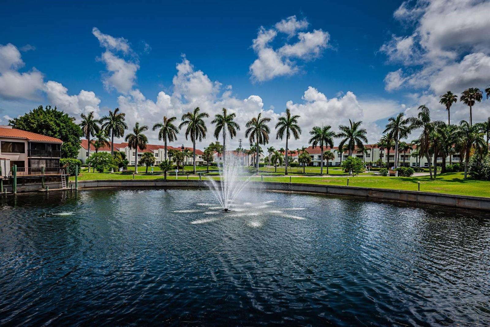 Image 18 of 21 For 6294 Bahia Del Mar Circle 114