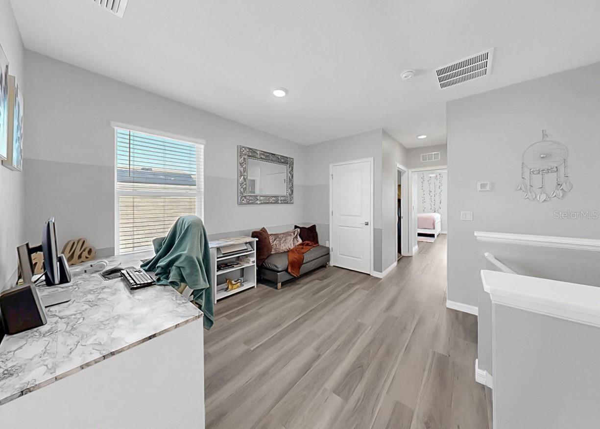 Image 25 of 49 For 11117 Leland Groves Drive