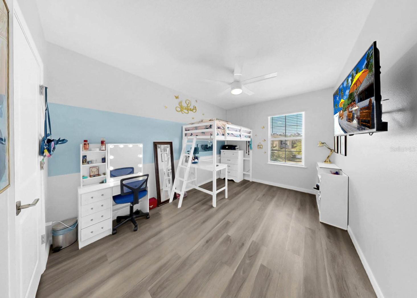 Image 36 of 49 For 11117 Leland Groves Drive