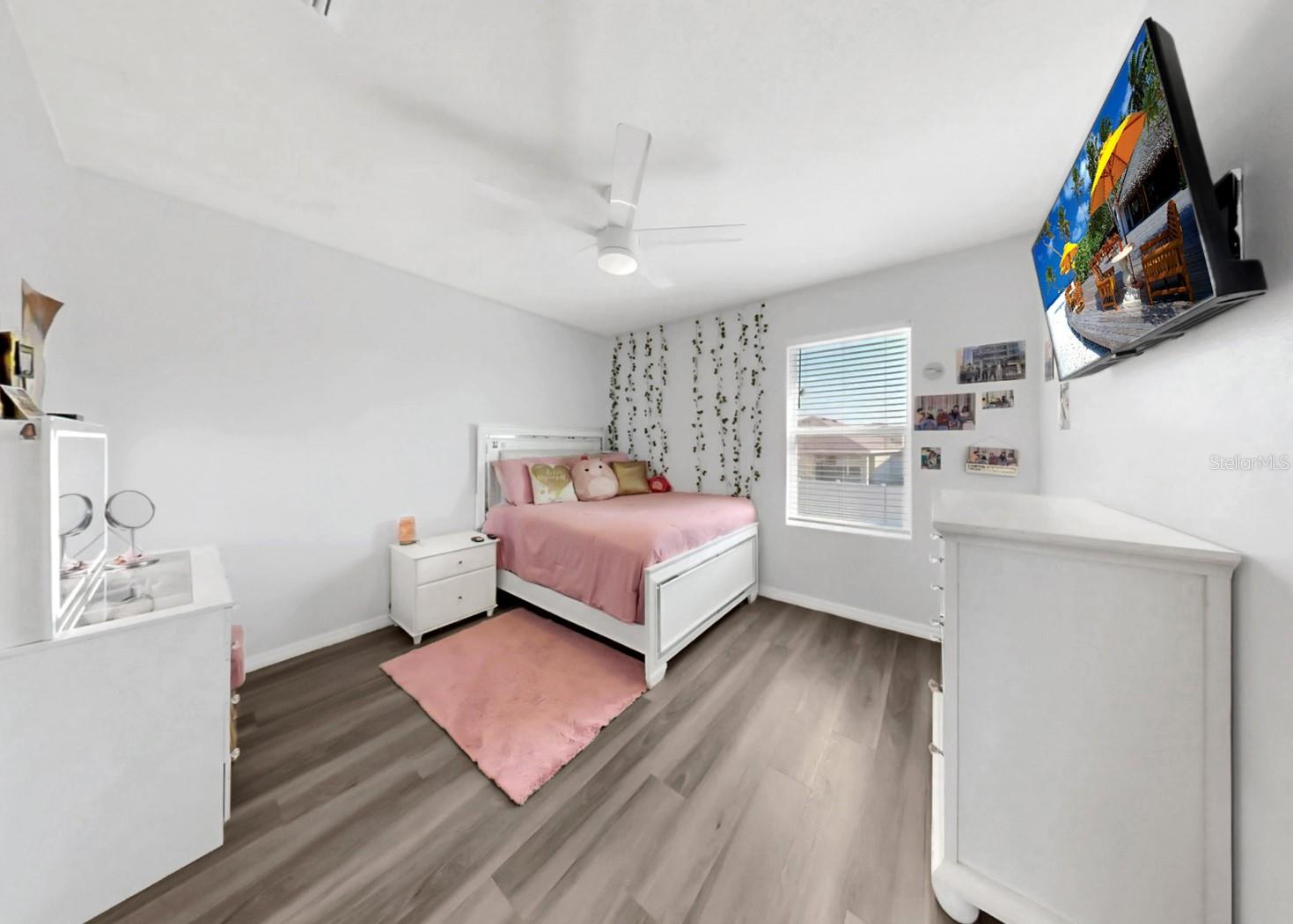 Image 37 of 49 For 11117 Leland Groves Drive