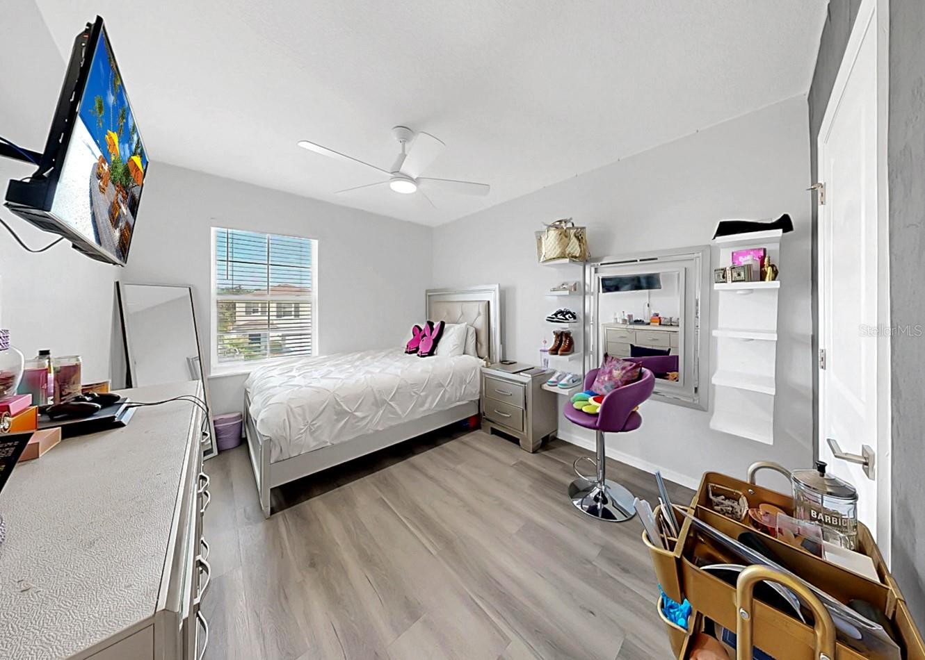 Image 38 of 49 For 11117 Leland Groves Drive