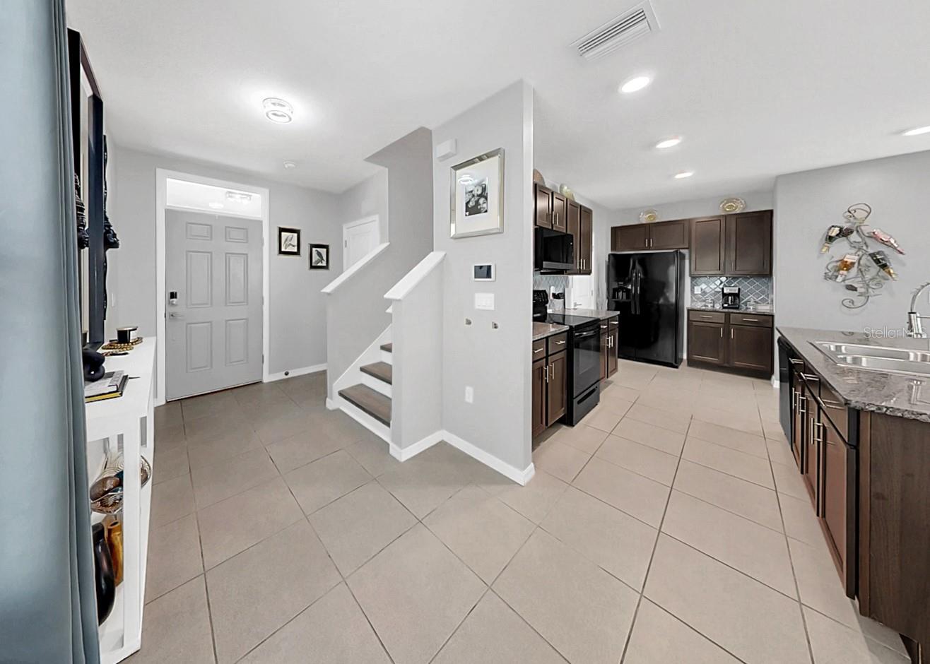 Image 6 of 49 For 11117 Leland Groves Drive