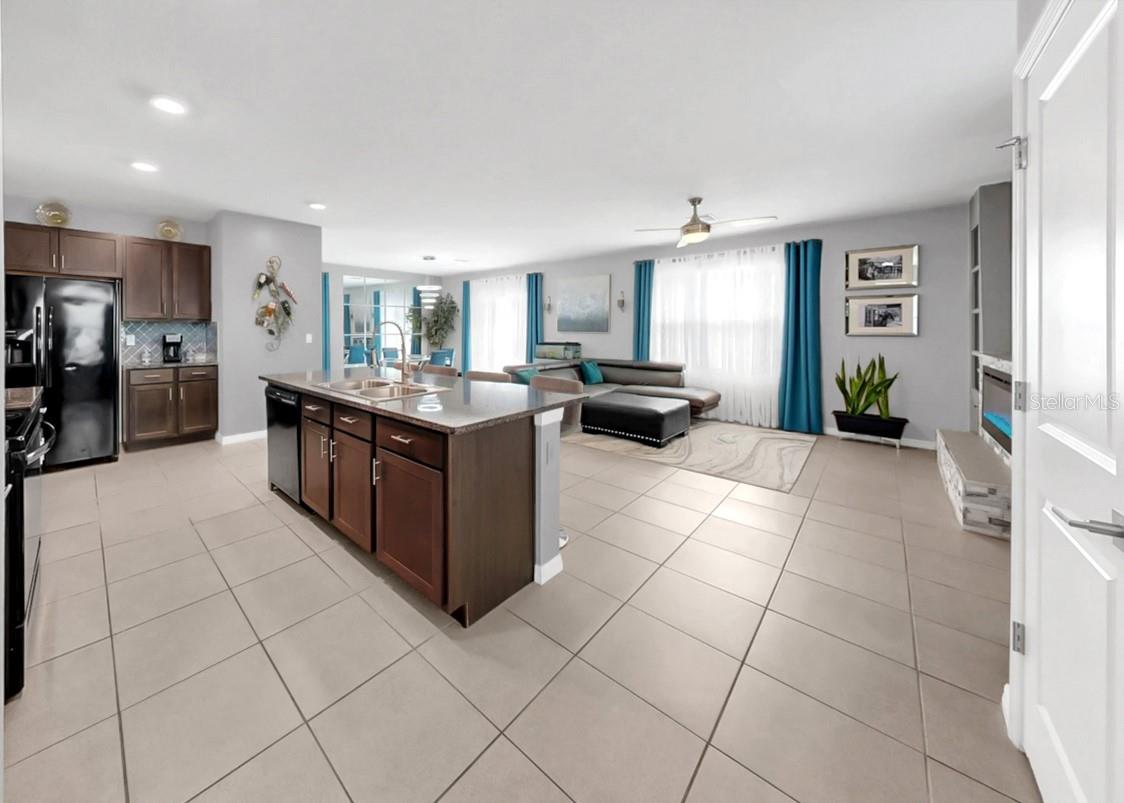 Image 8 of 49 For 11117 Leland Groves Drive