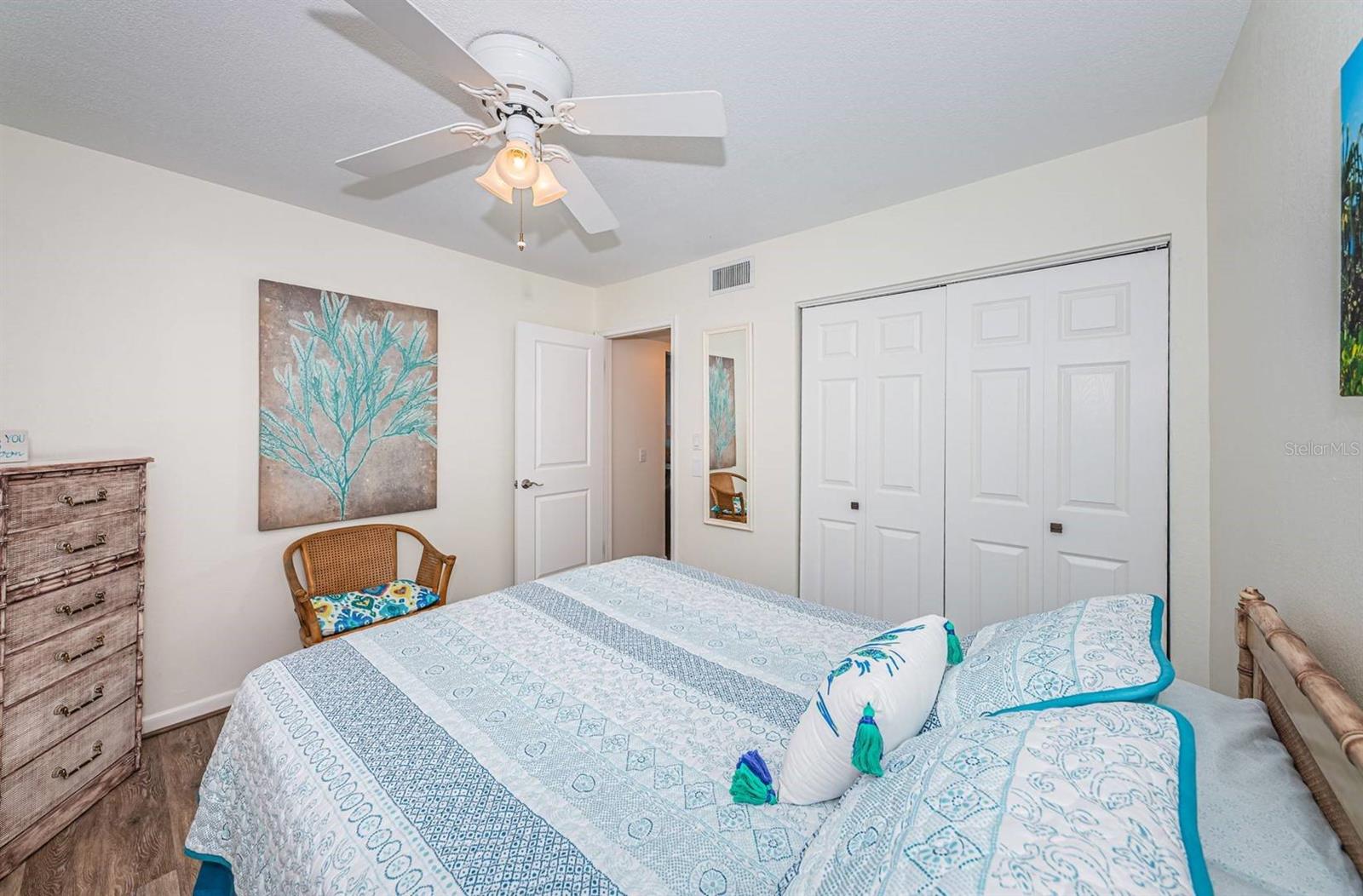 Image 12 of 24 For 6291 Bahia Del Mar Circle 207