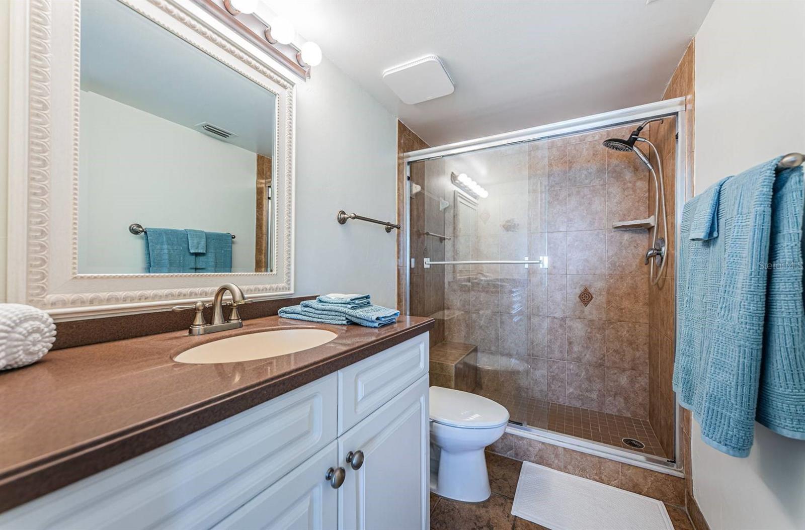 Image 15 of 24 For 6291 Bahia Del Mar Circle 207