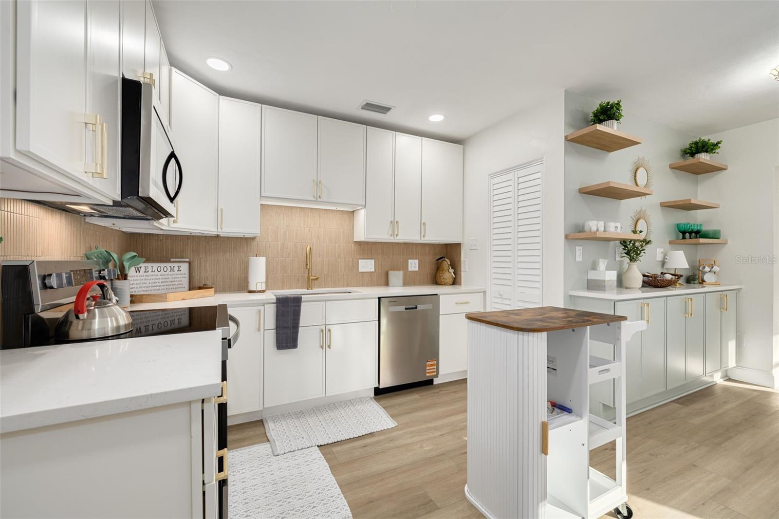 Image 14 of 33 For 8062 28th Avenue N