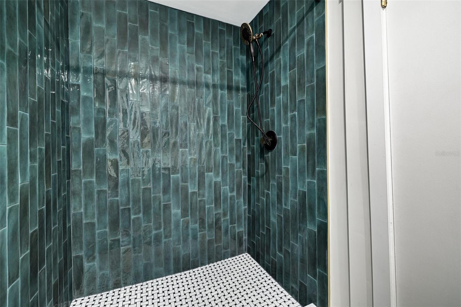 Image 26 of 33 For 8062 28th Avenue N