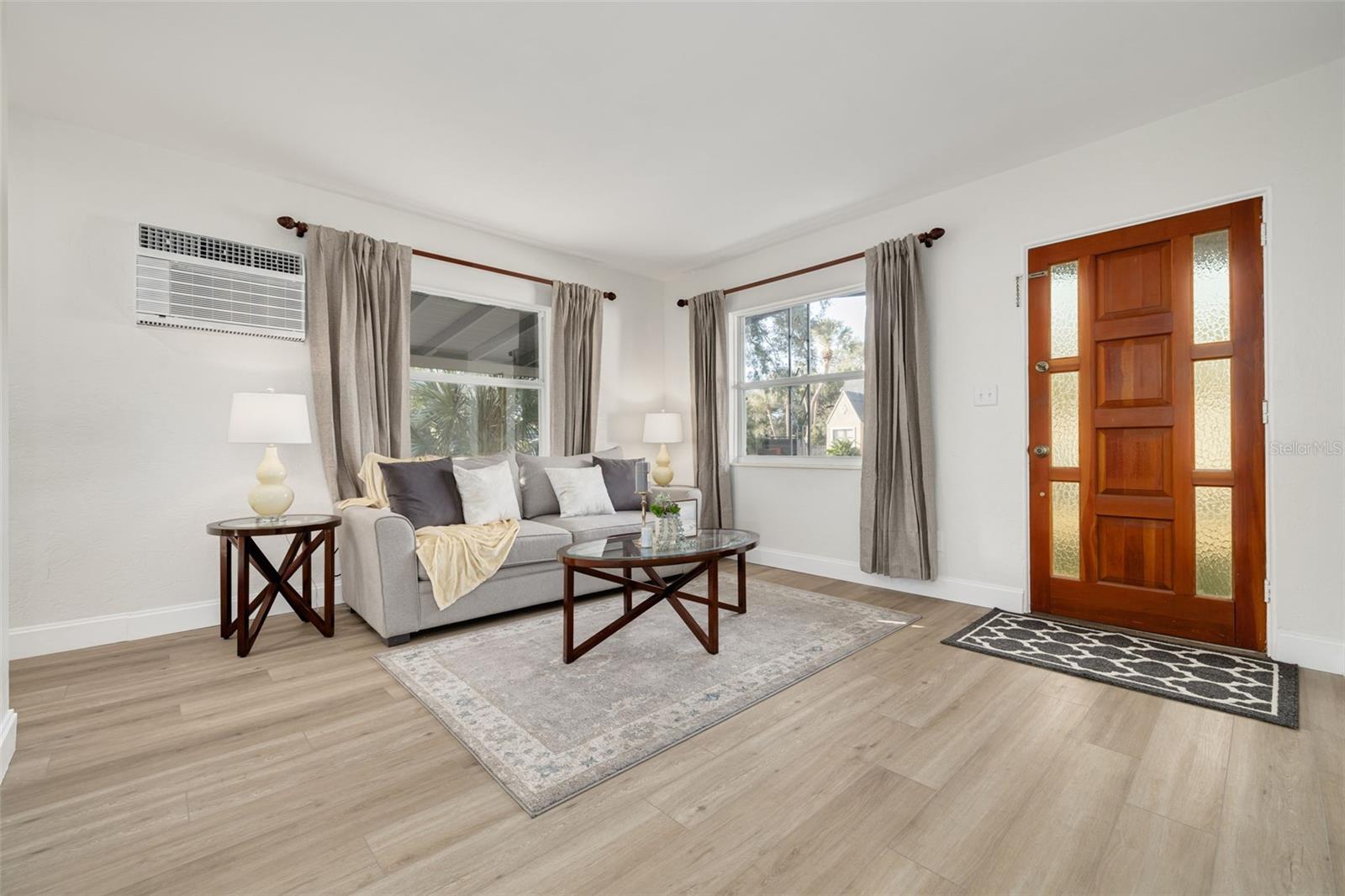 Image 6 of 33 For 8062 28th Avenue N