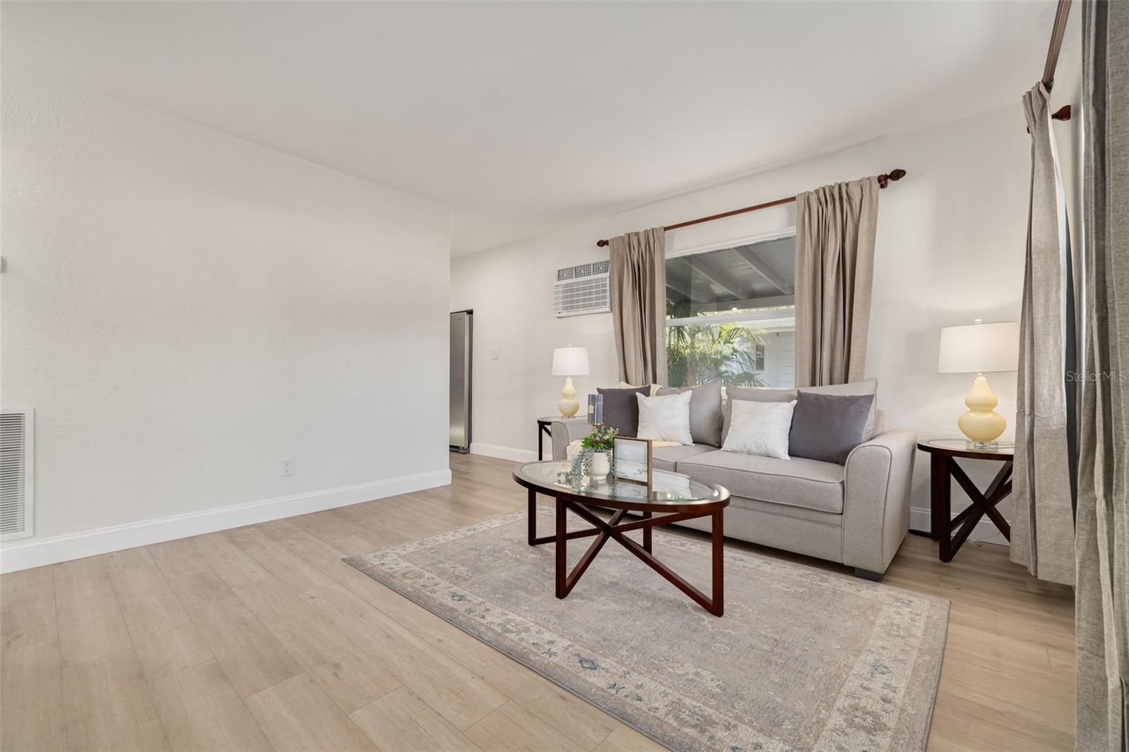 Image 7 of 33 For 8062 28th Avenue N