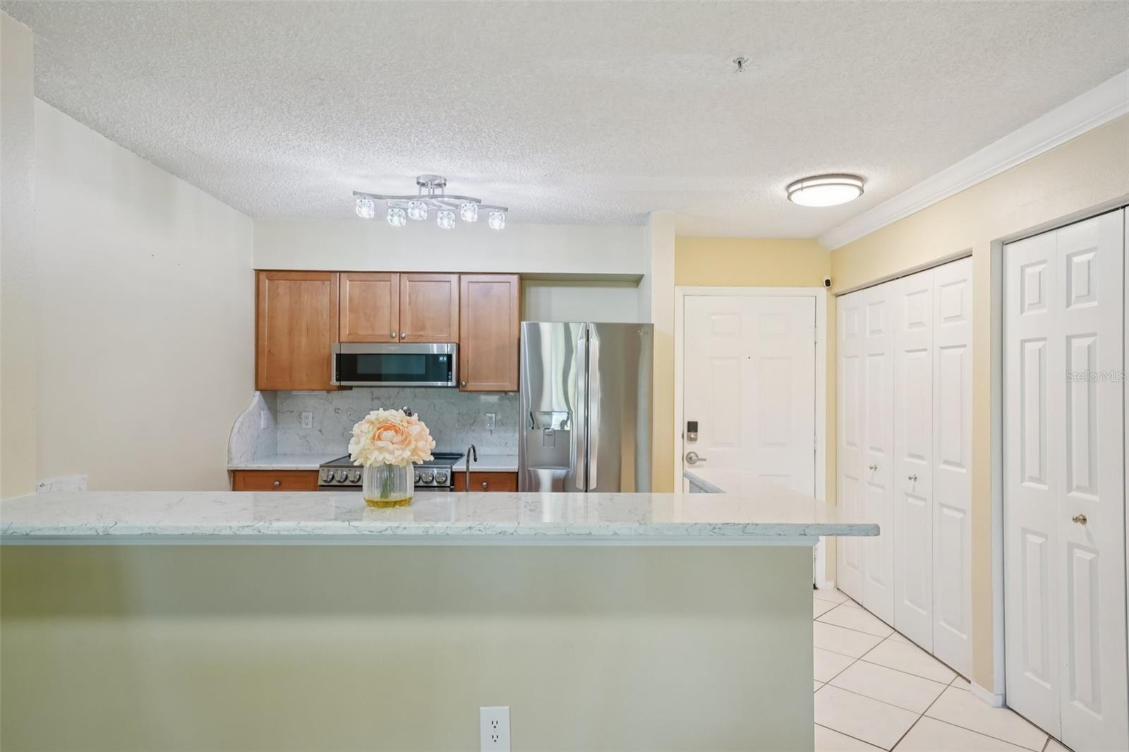 Image 20 of 68 For 2400 Feather Sound Drive 415