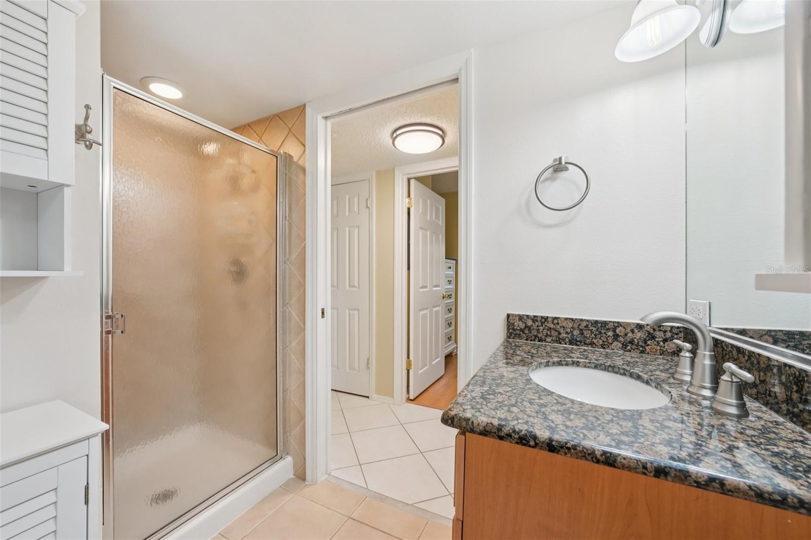 Image 36 of 68 For 2400 Feather Sound Drive 415