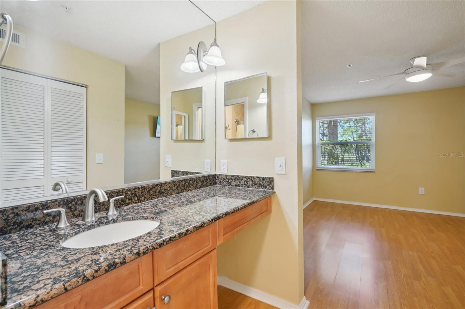 Image 44 of 68 For 2400 Feather Sound Drive 415