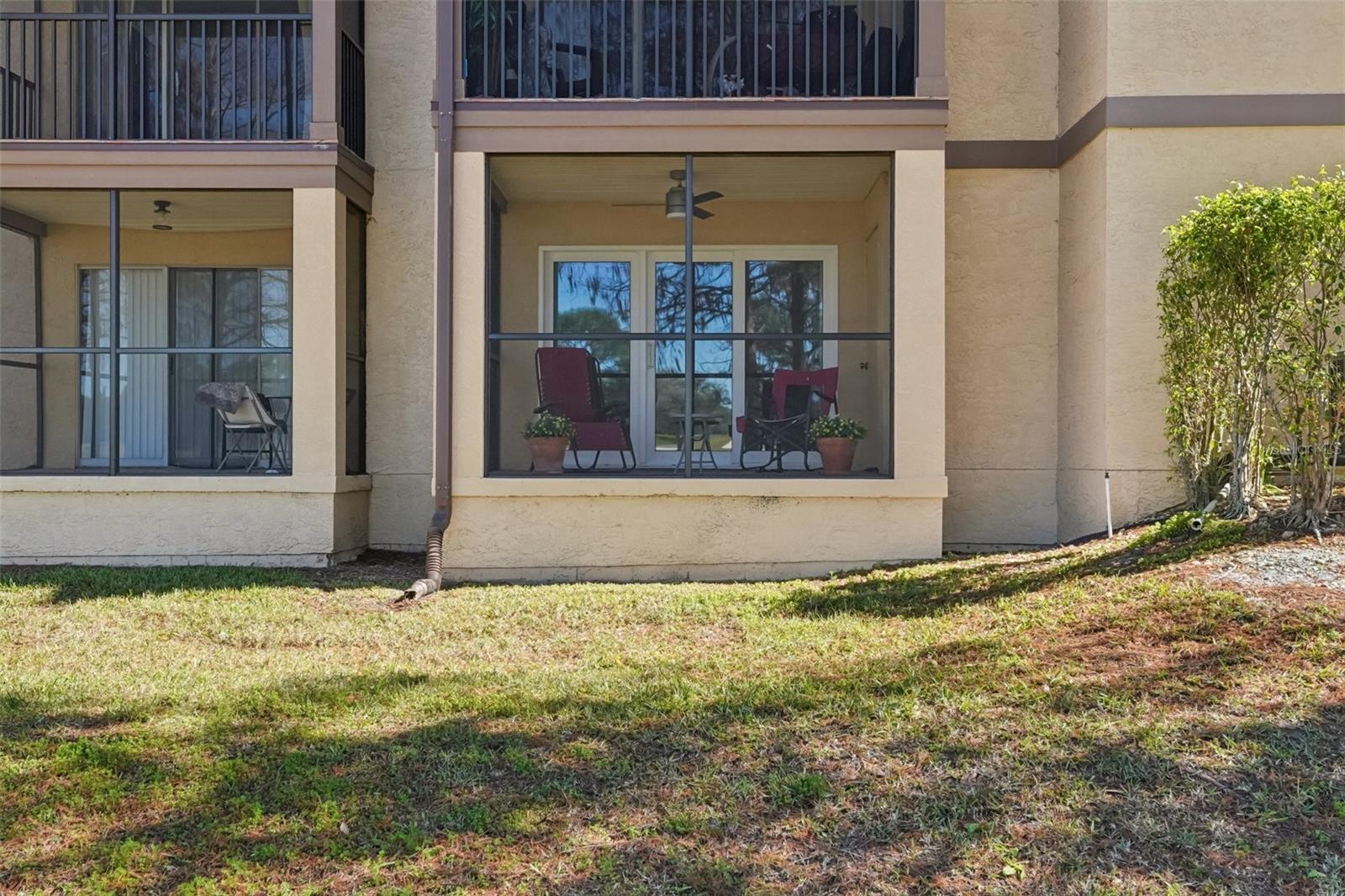 Image 55 of 68 For 2400 Feather Sound Drive 415