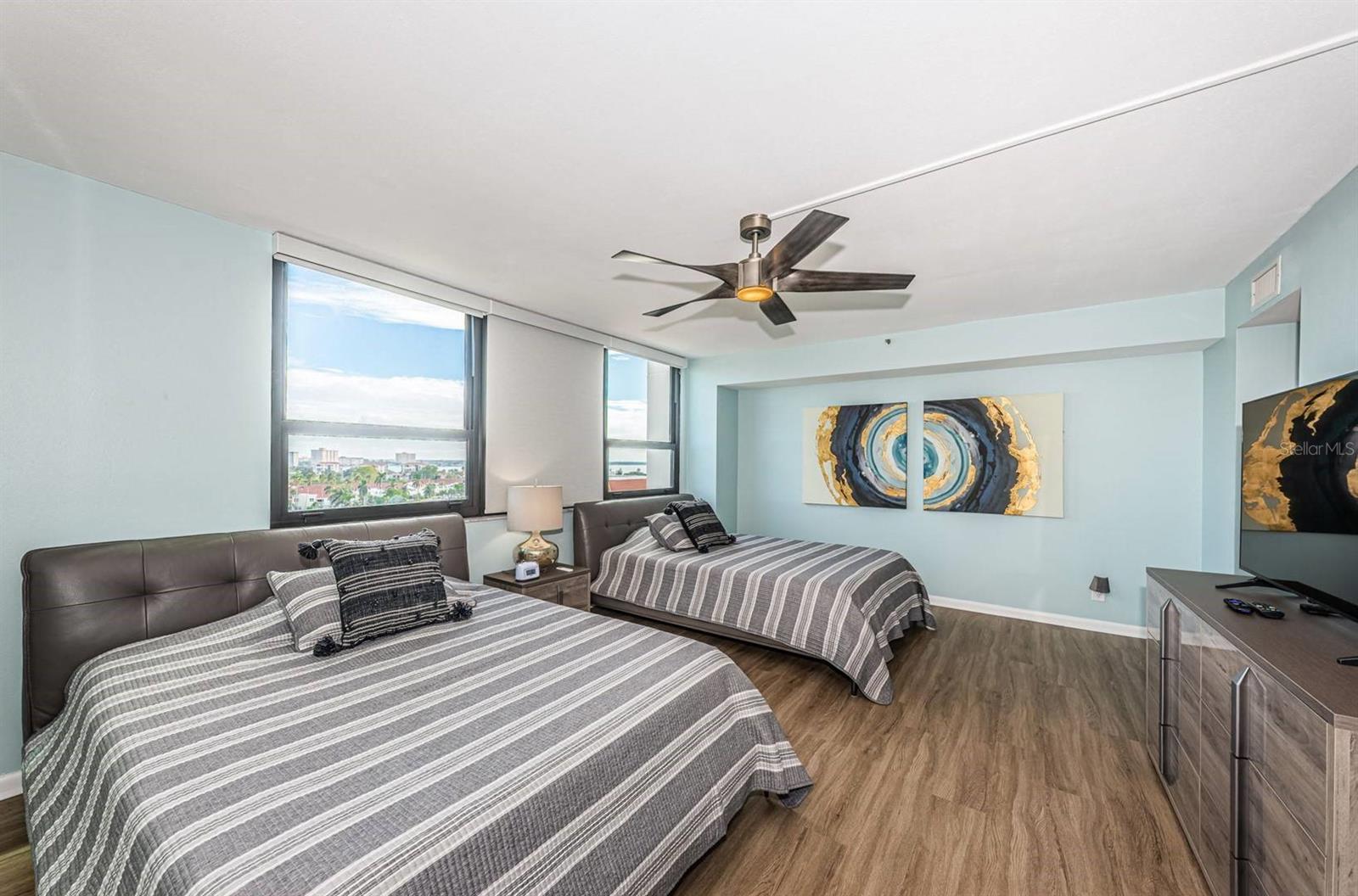 Image 12 of 27 For 6291 Bahia Del Mar Circle 903