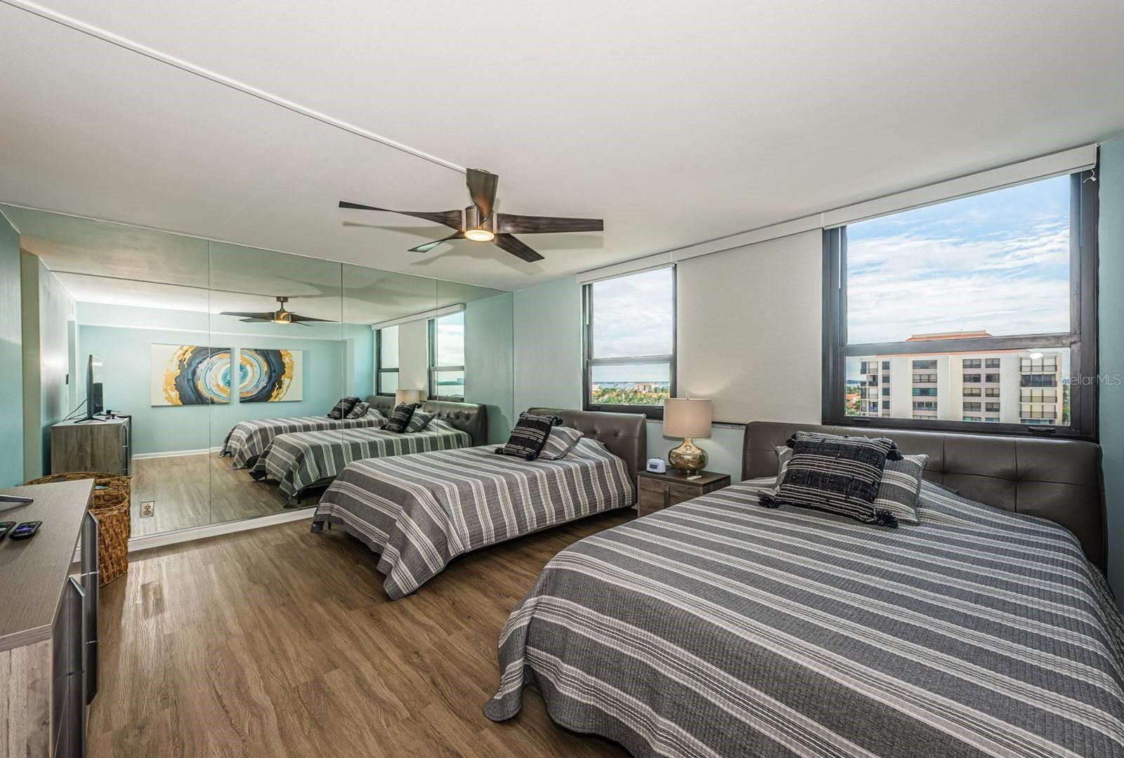 Image 15 of 27 For 6291 Bahia Del Mar Circle 903