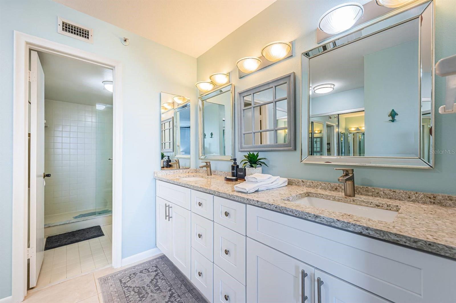 Image 17 of 27 For 6291 Bahia Del Mar Circle 903