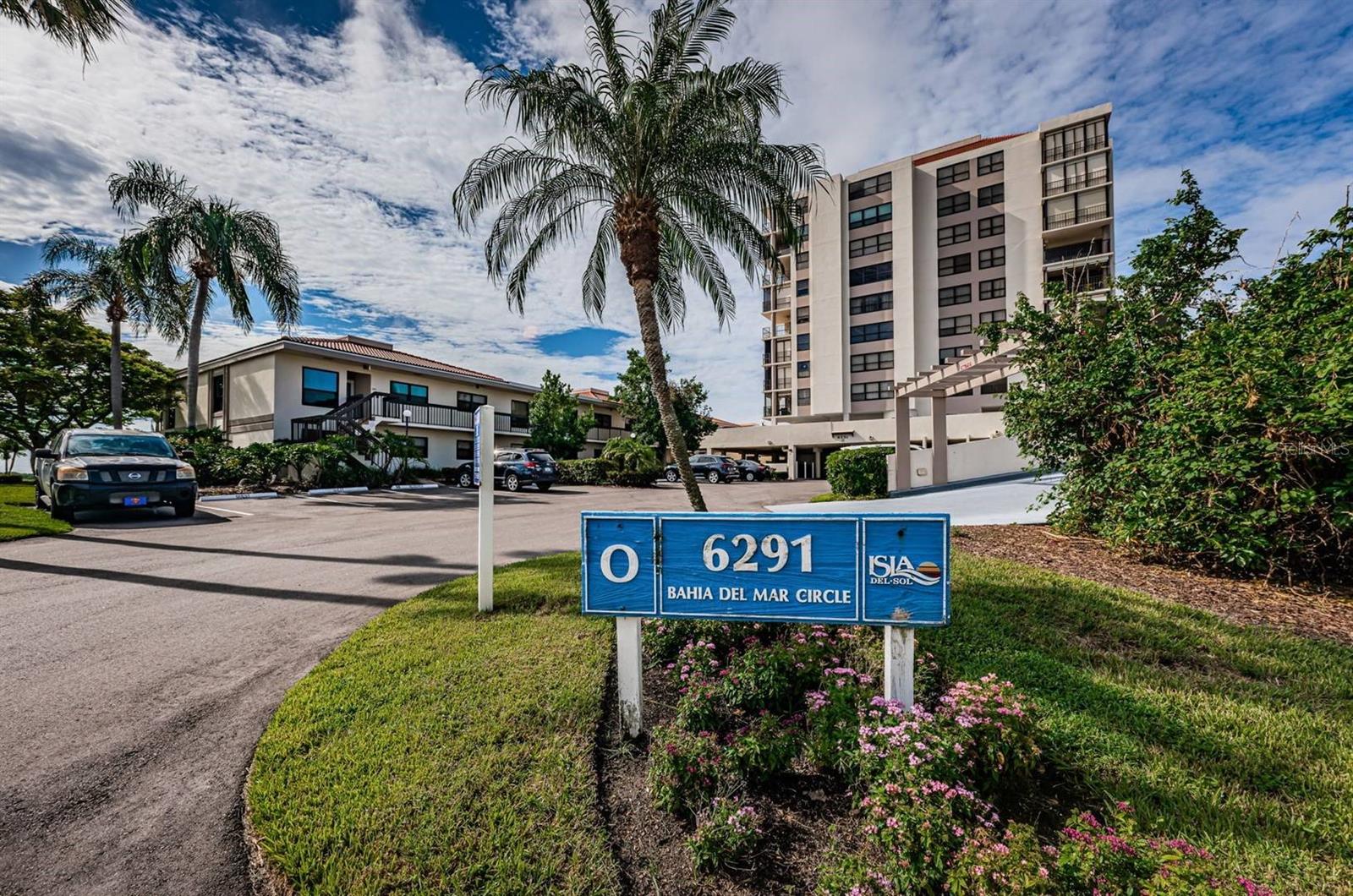 Image 2 of 27 For 6291 Bahia Del Mar Circle 903