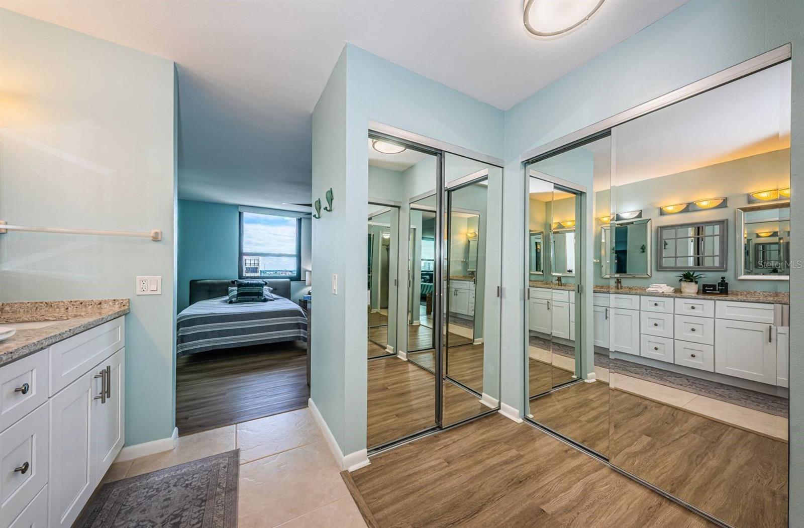 Image 20 of 27 For 6291 Bahia Del Mar Circle 903