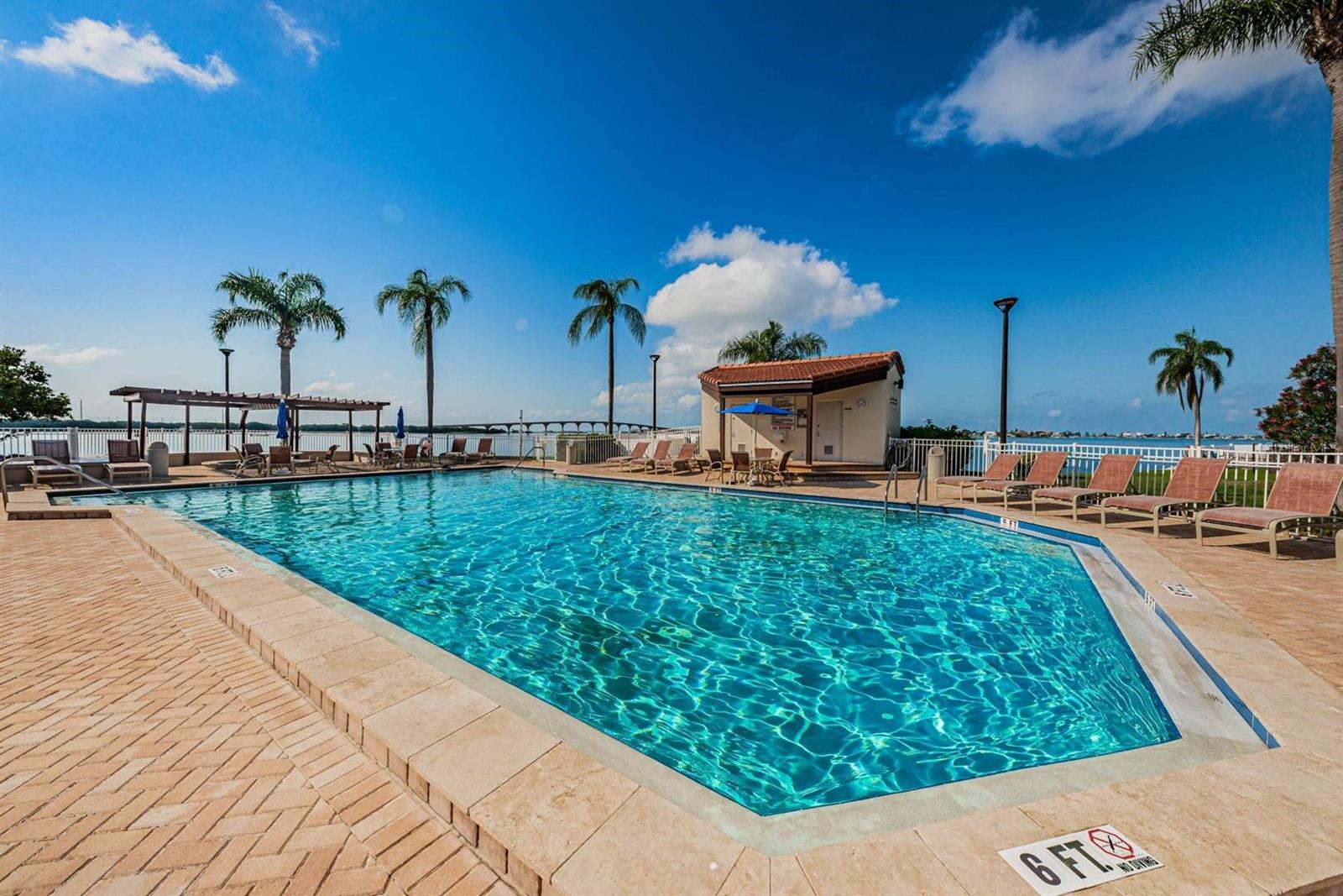 Image 24 of 27 For 6291 Bahia Del Mar Circle 903