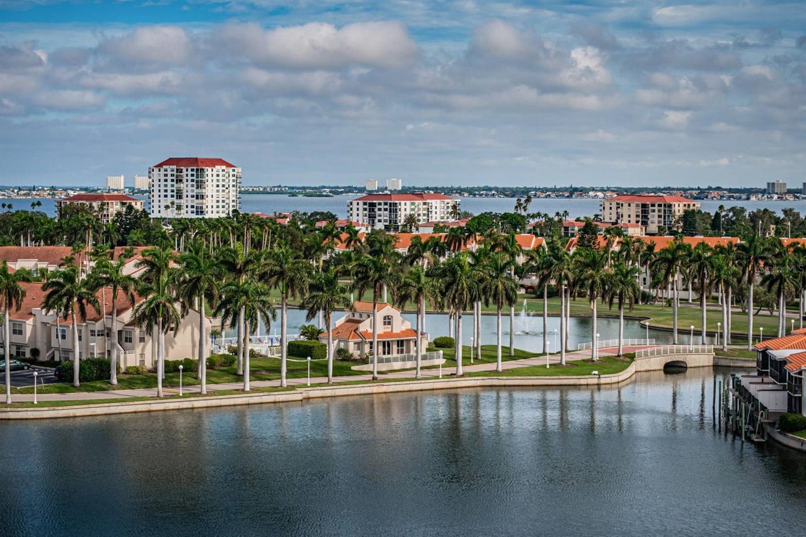 Image 26 of 27 For 6291 Bahia Del Mar Circle 903