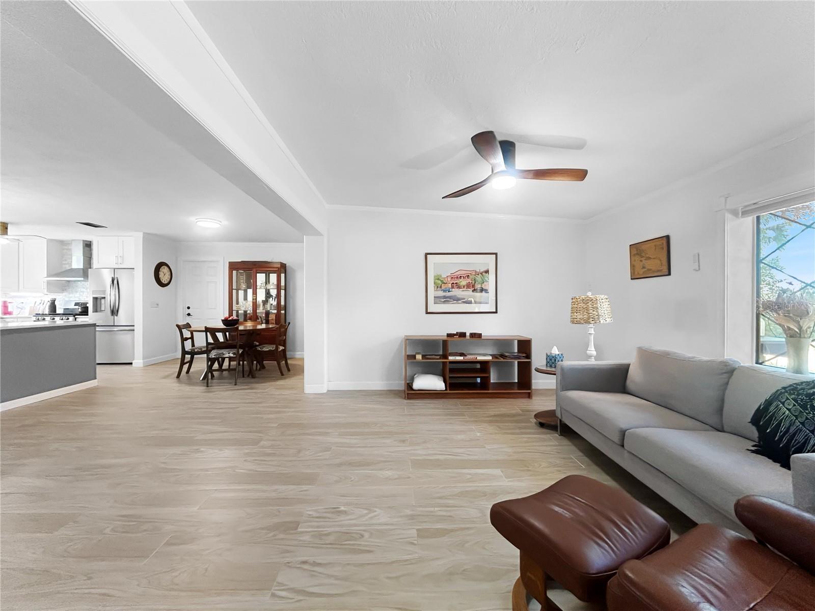 Listing photo id 15 for 7922 2nd Way N