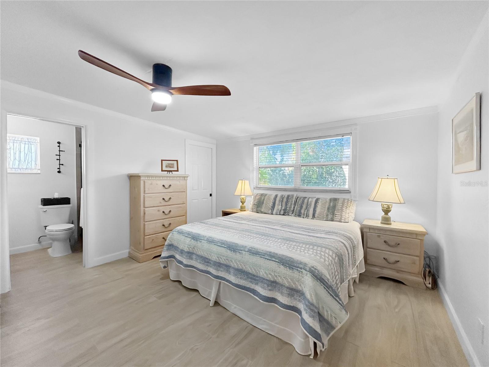 Listing photo id 20 for 7922 2nd Way N