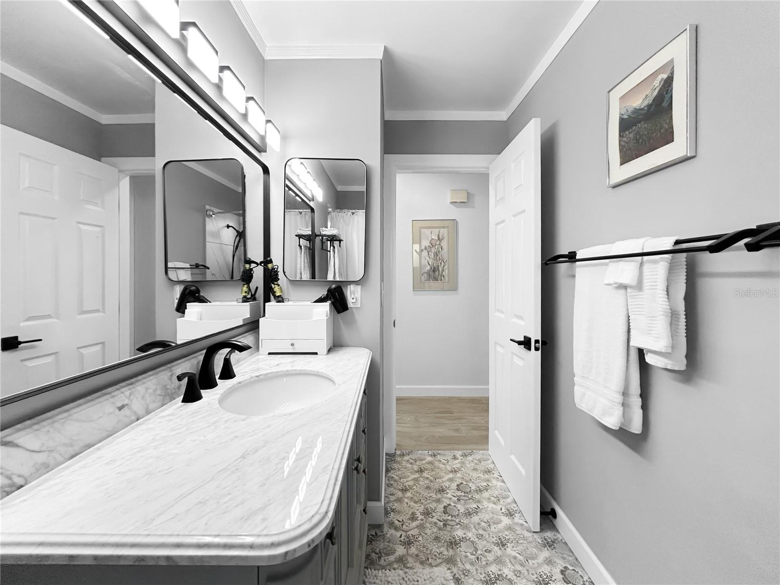 Listing photo id 27 for 7922 2nd Way N