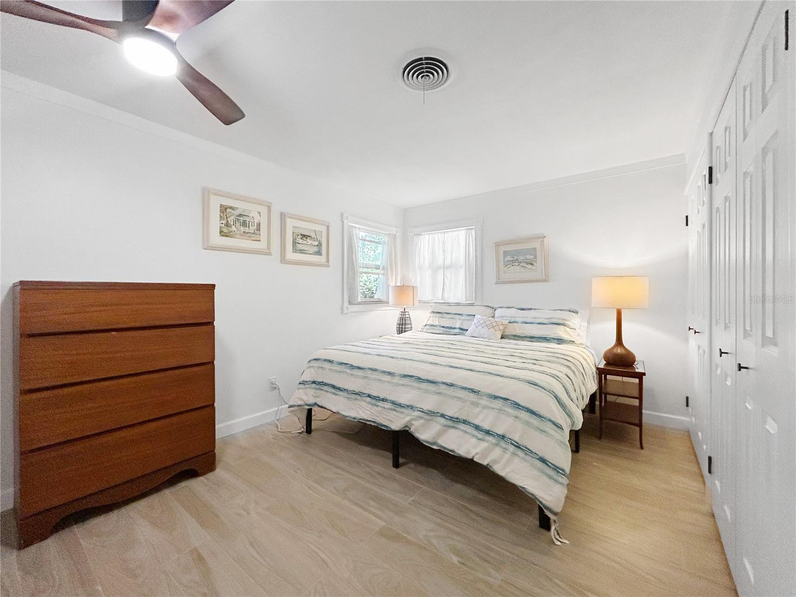 Listing photo id 30 for 7922 2nd Way N