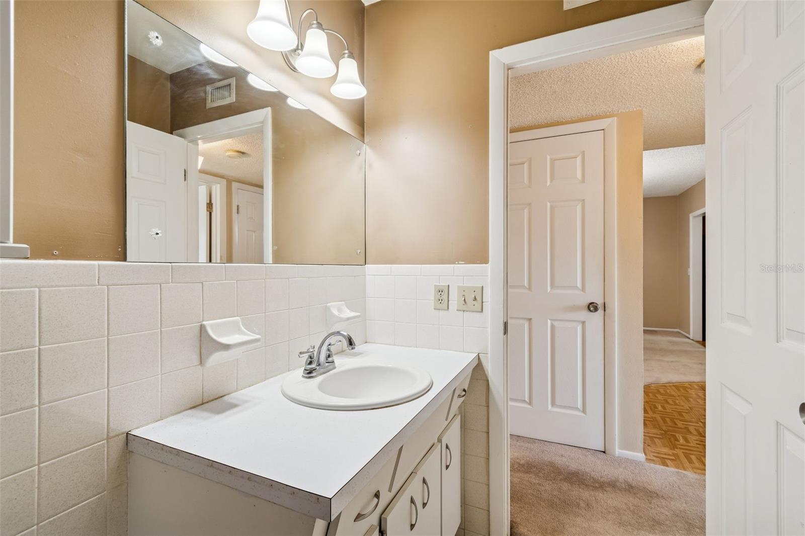 Image 35 of 96 For 2254 Norwegian Drive 28