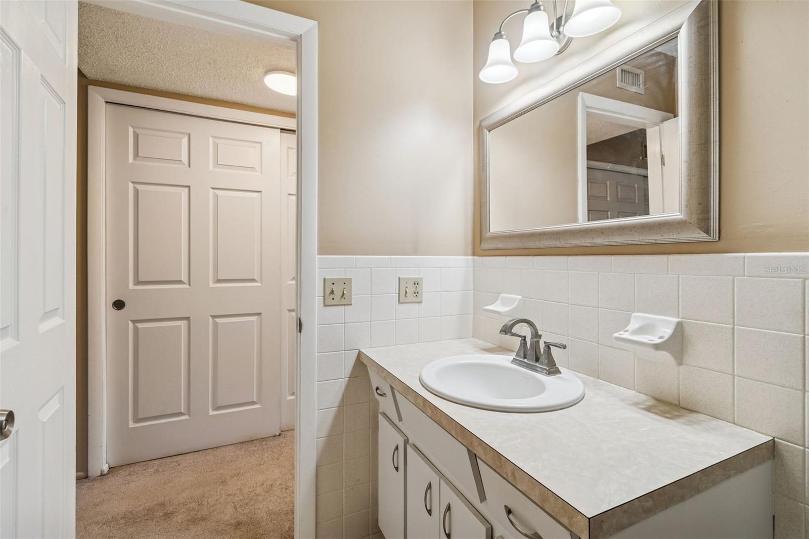 Image 39 of 96 For 2254 Norwegian Drive 28