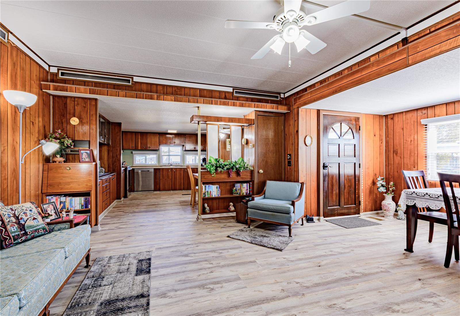 Image 16 of 71 For 36946 Grace Avenue