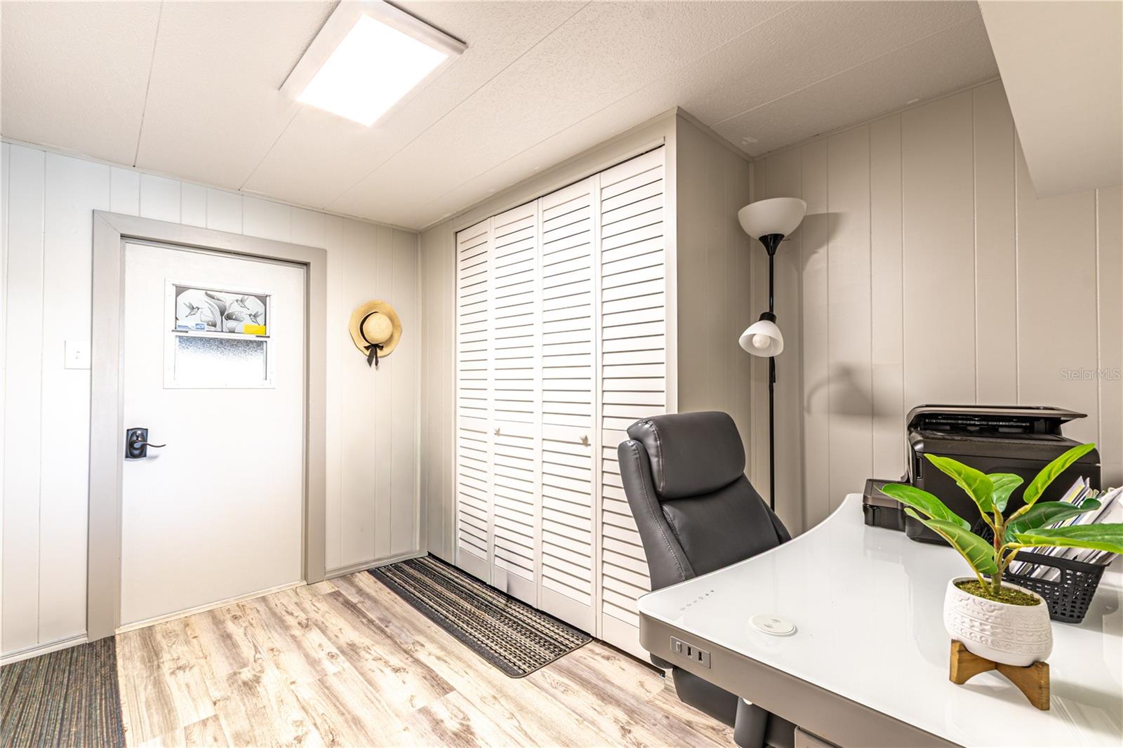 Image 21 of 71 For 36946 Grace Avenue