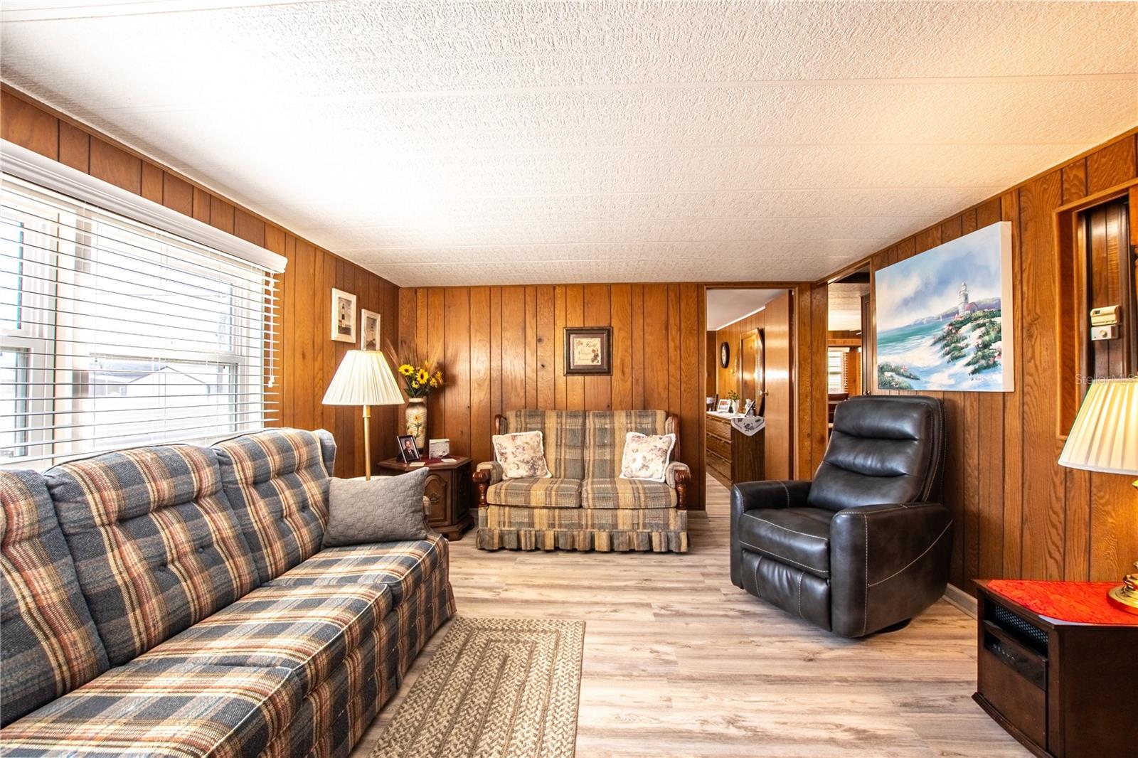 Image 8 of 71 For 36946 Grace Avenue