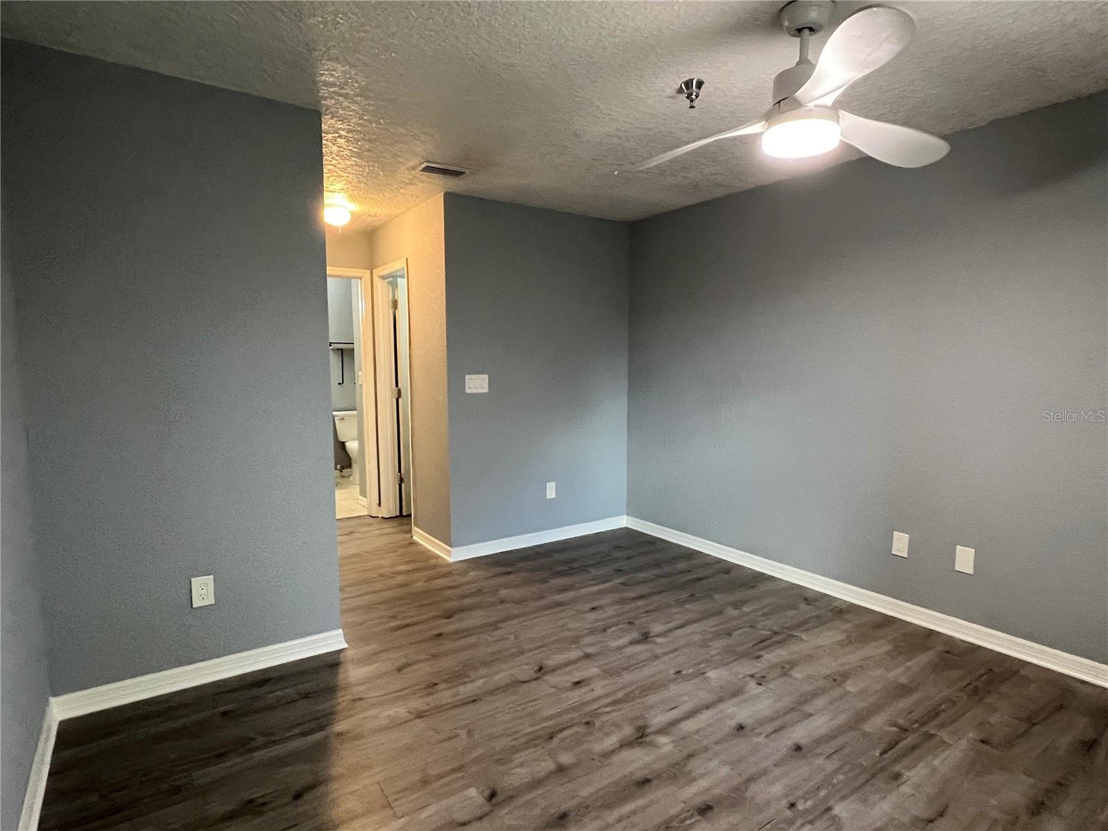 Image 13 of 22 For 10265 Gandy Boulevard N 1709