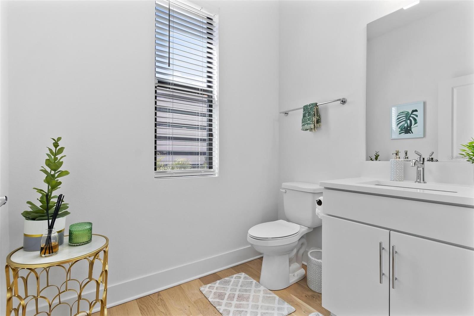 Image 17 of 20 For 2511 Grady Avenue N 8