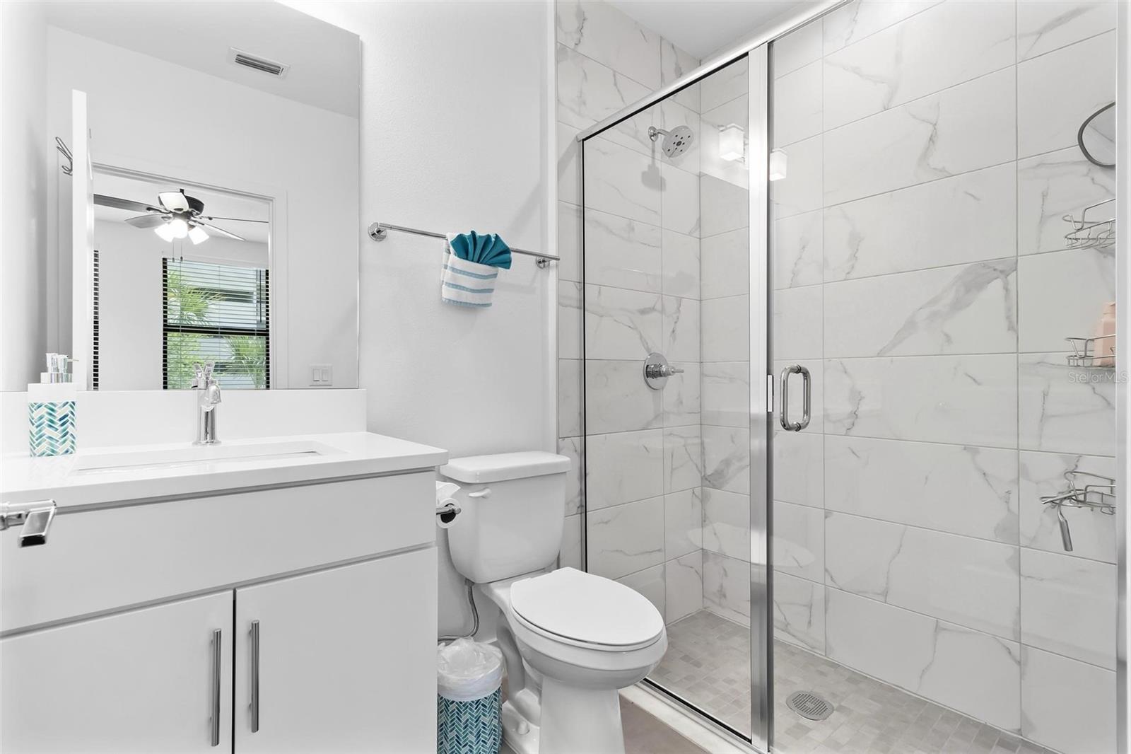 Image 5 of 20 For 2511 Grady Avenue N 8