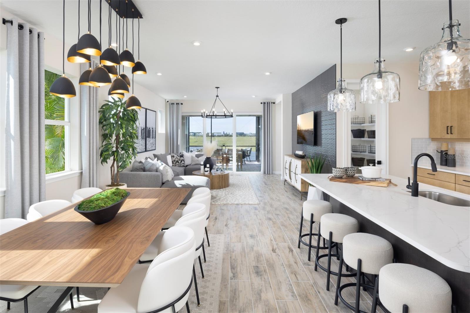 Image 4 of 41 For 11205 Livewell Court