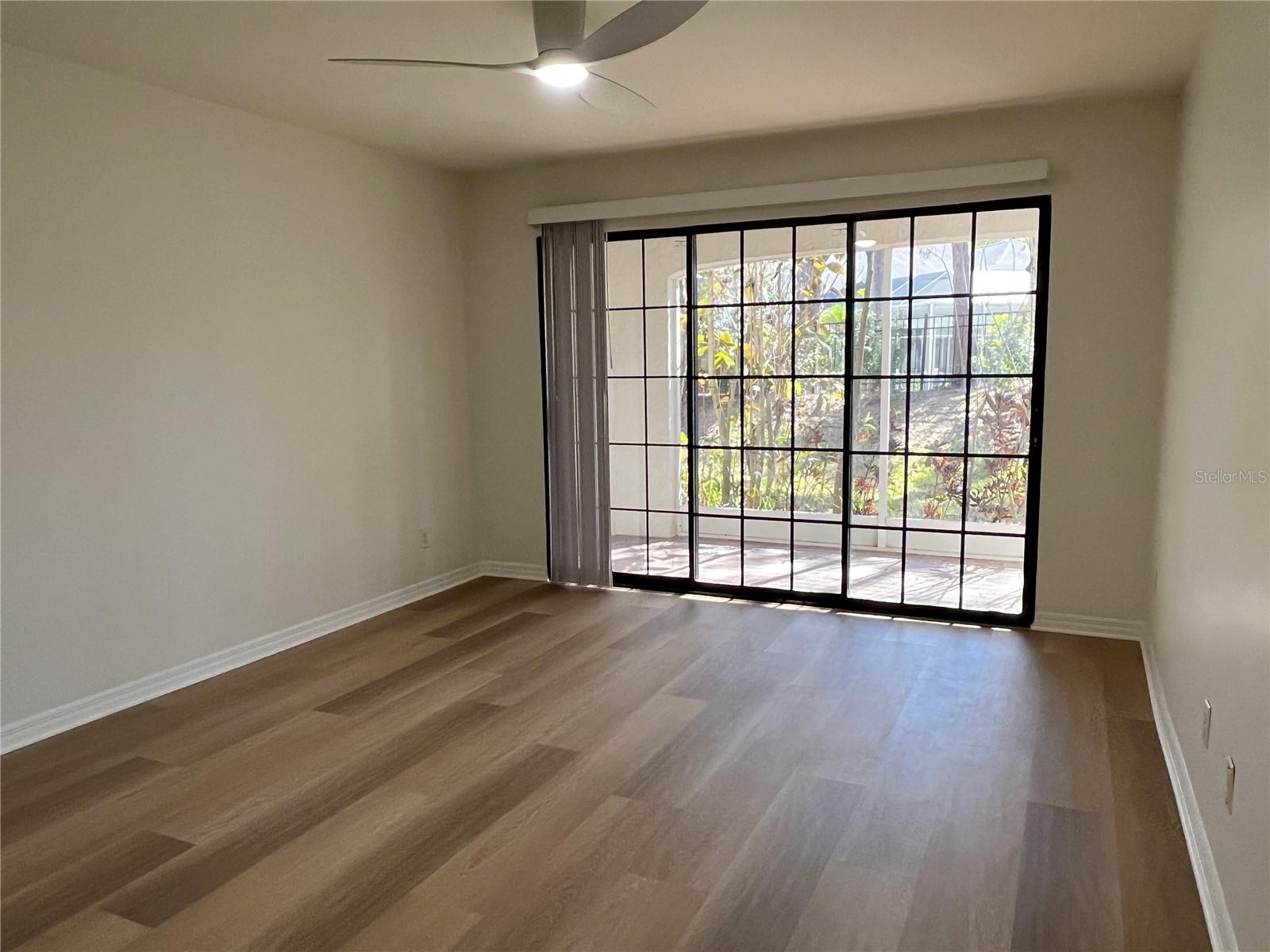 Image 17 of 25 For 18714 Wimbledon Circle 18714