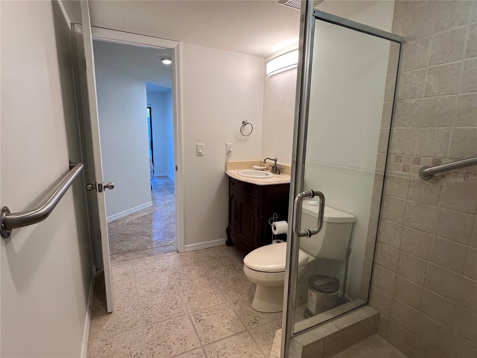 Image 24 of 25 For 18714 Wimbledon Circle 18714