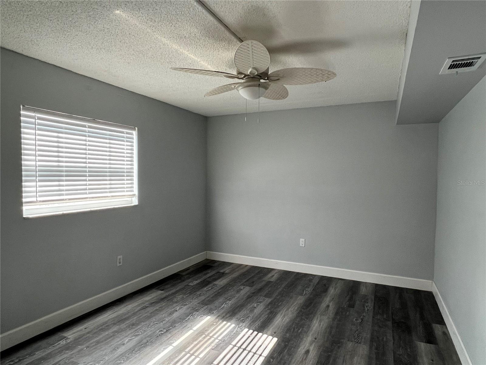 Image 9 of 21 For 8825 Bay Pointe Drive G-101