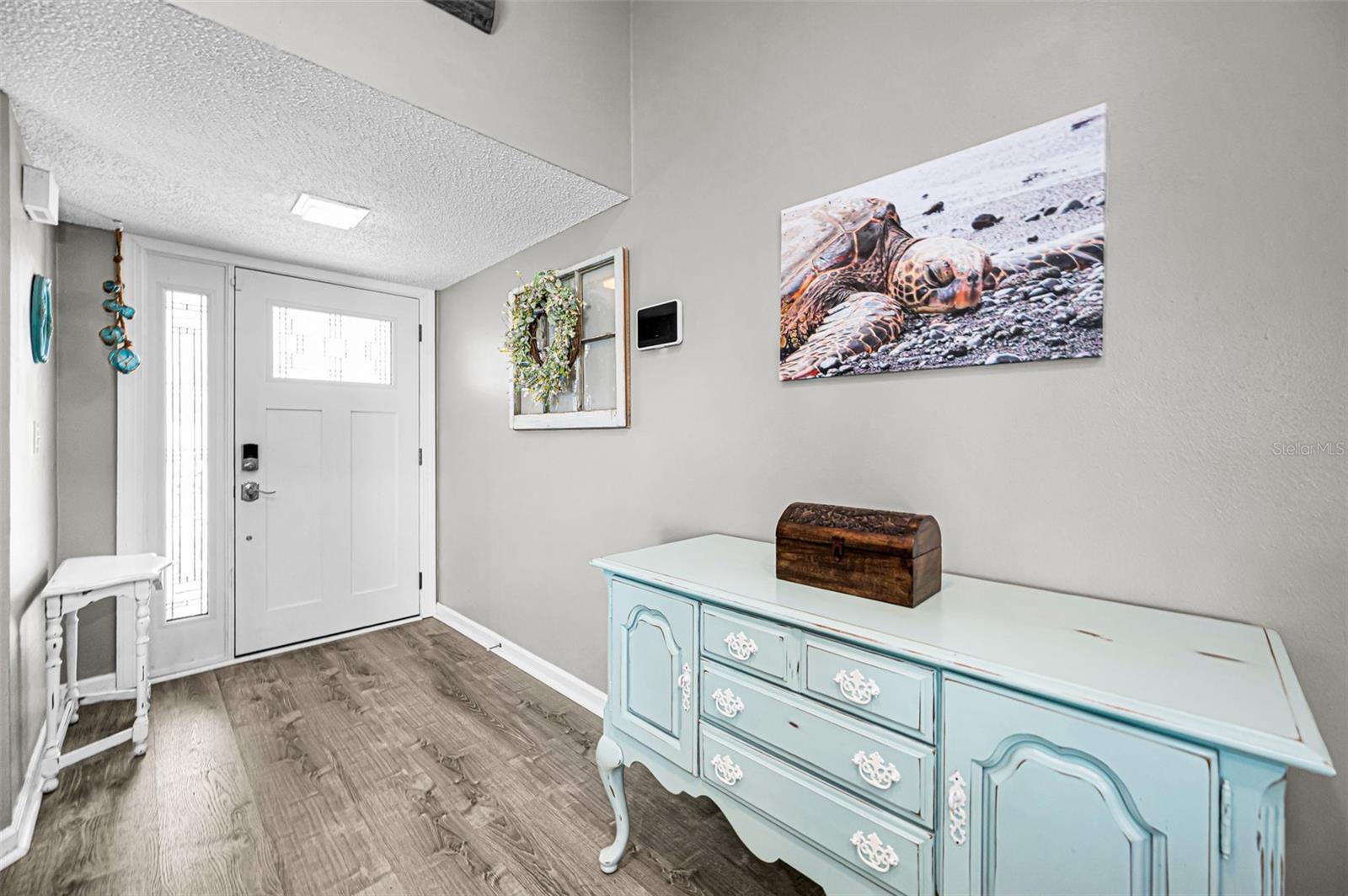 Image 10 of 47 For 2914 Cypress Green Drive