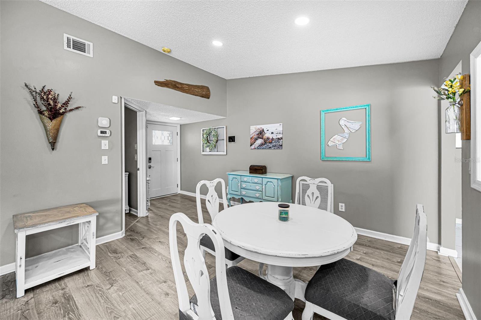 Image 14 of 47 For 2914 Cypress Green Drive