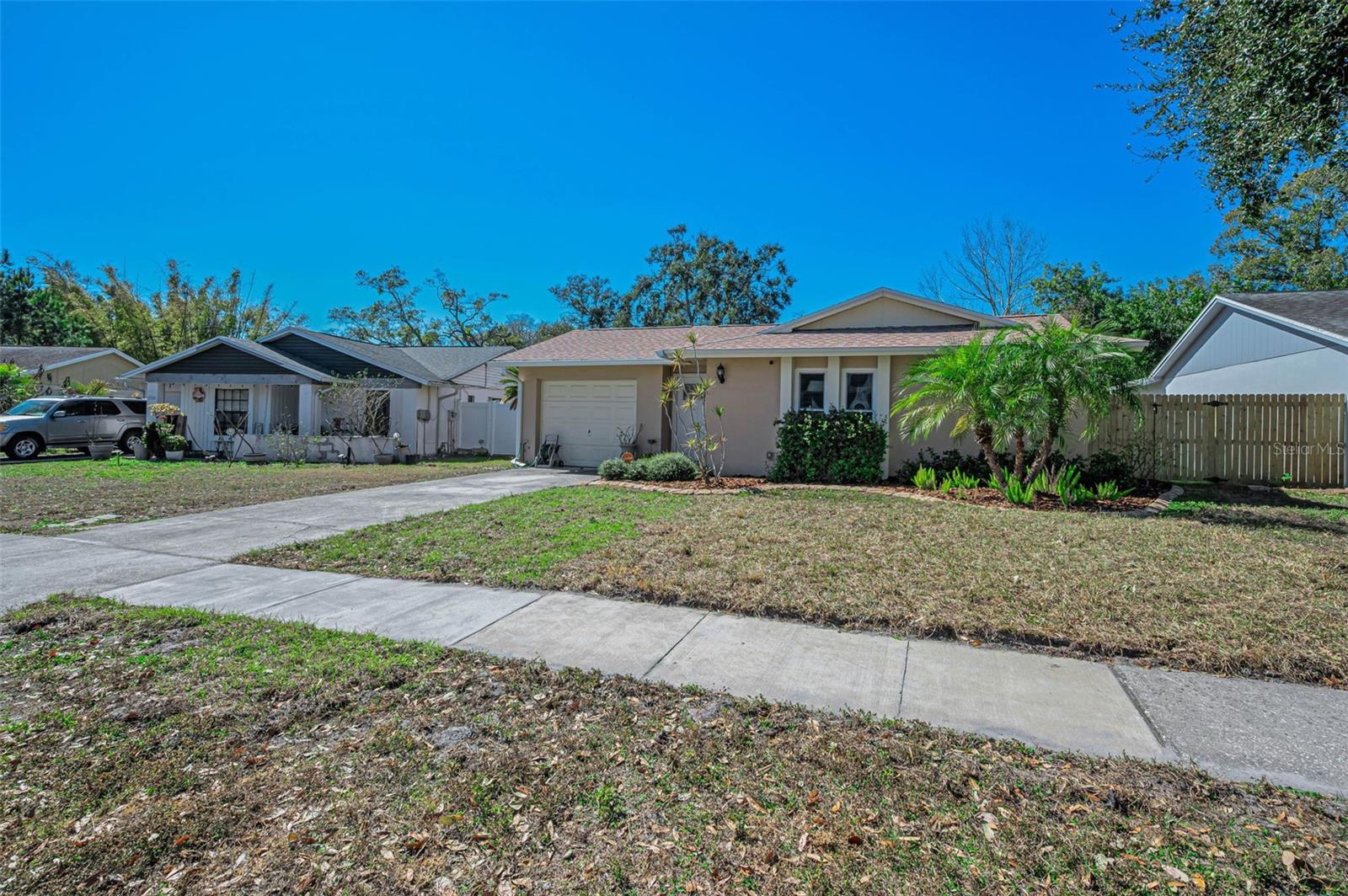 Image 5 of 47 For 2914 Cypress Green Drive