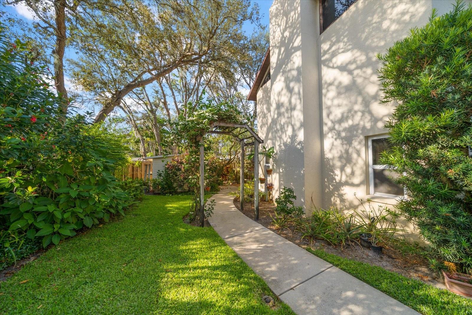 Image 12 of 52 For 1799 Dixie Highway