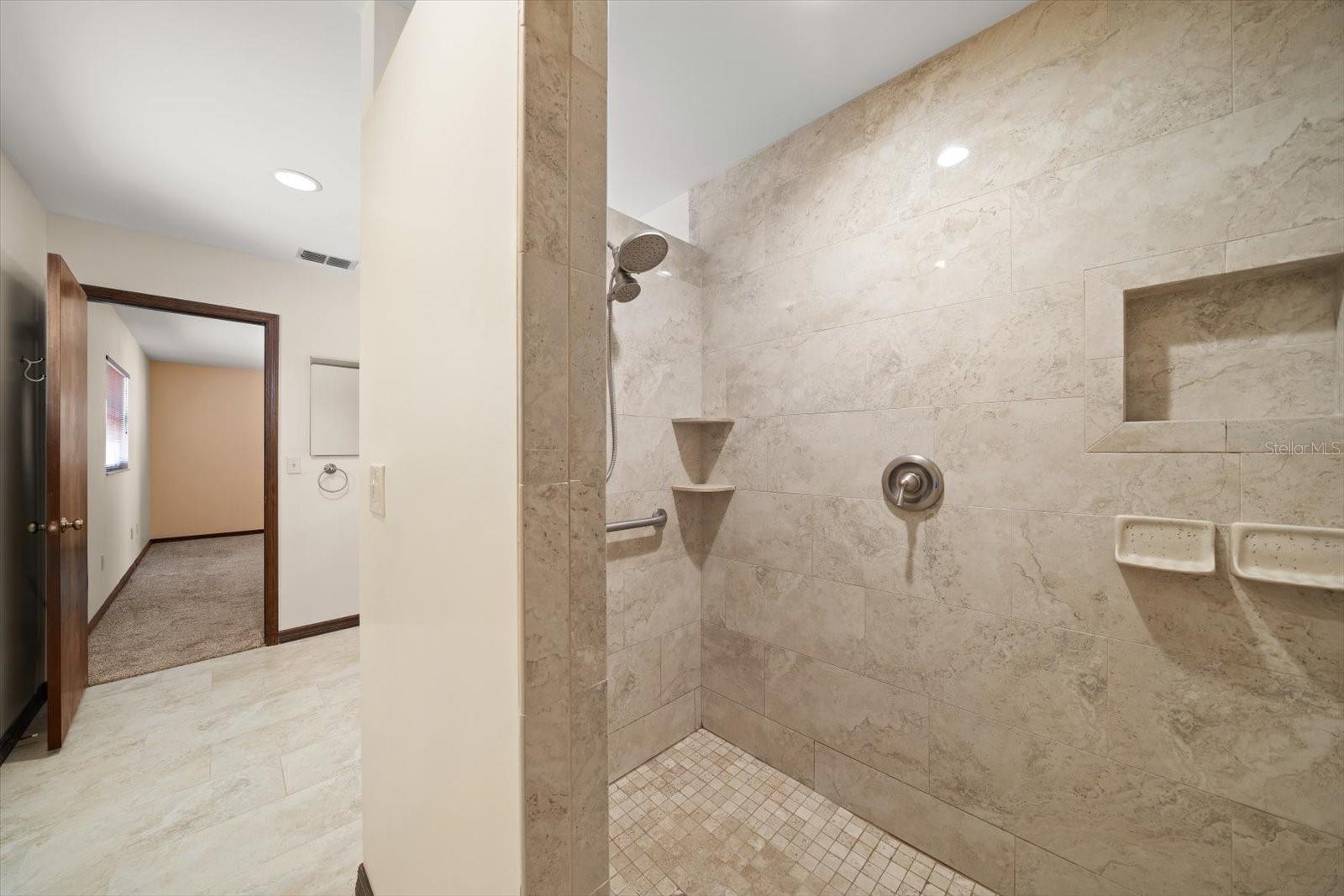 Image 28 of 52 For 1799 Dixie Highway