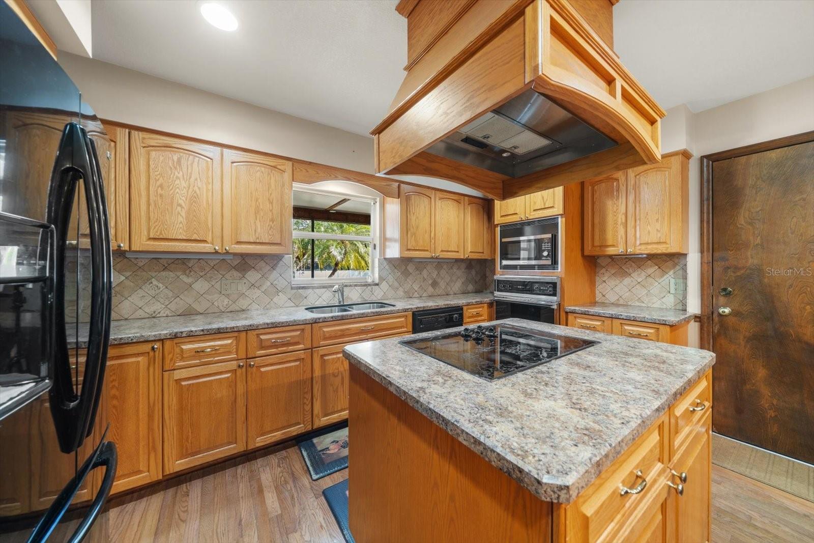 Image 37 of 52 For 1799 Dixie Highway