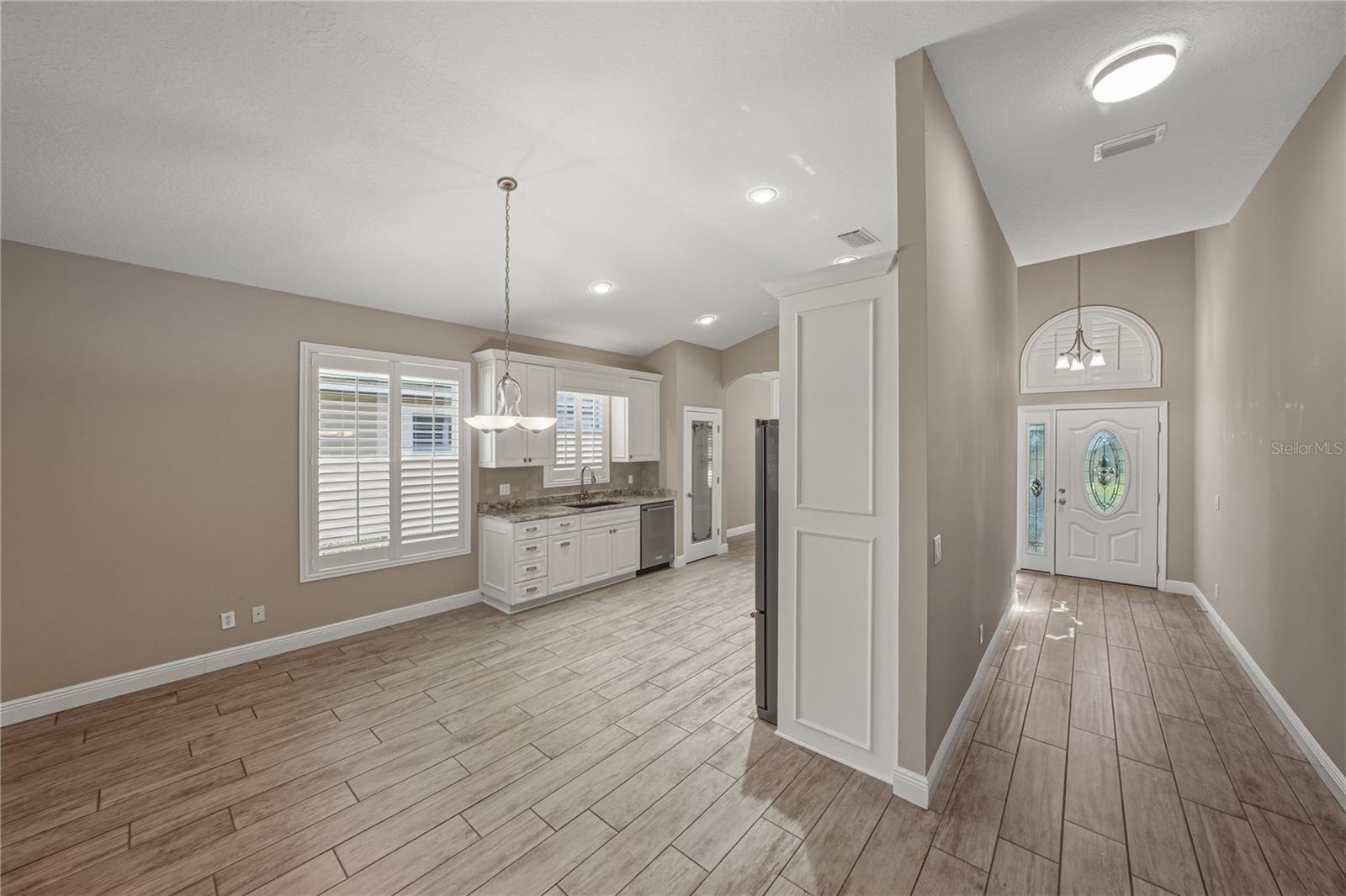 Listing photo id 10 for 13231 Palmilla Circle