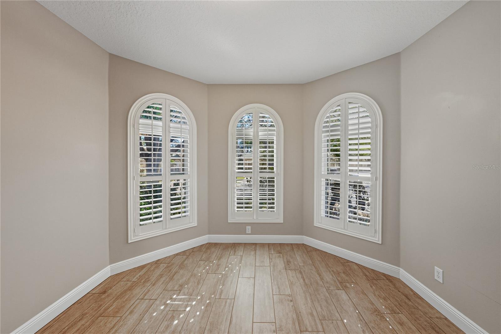 Listing photo id 18 for 13231 Palmilla Circle